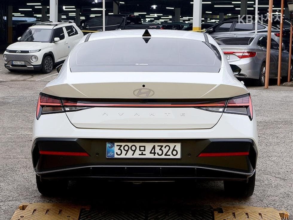 Hyundai The New (facelift) Avante (Elantra) (CN7)1.6 Gasoline Inspiration - 3