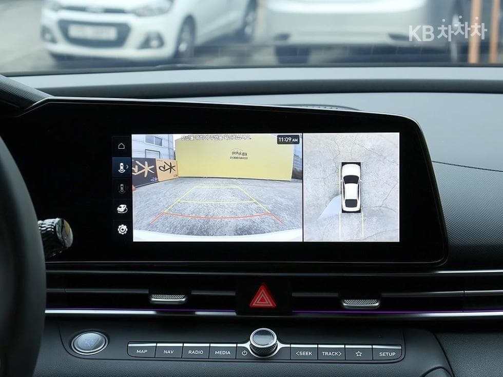 Hyundai The New (facelift) Avante (Elantra) (CN7)1.6 Gasoline Inspiration - 10