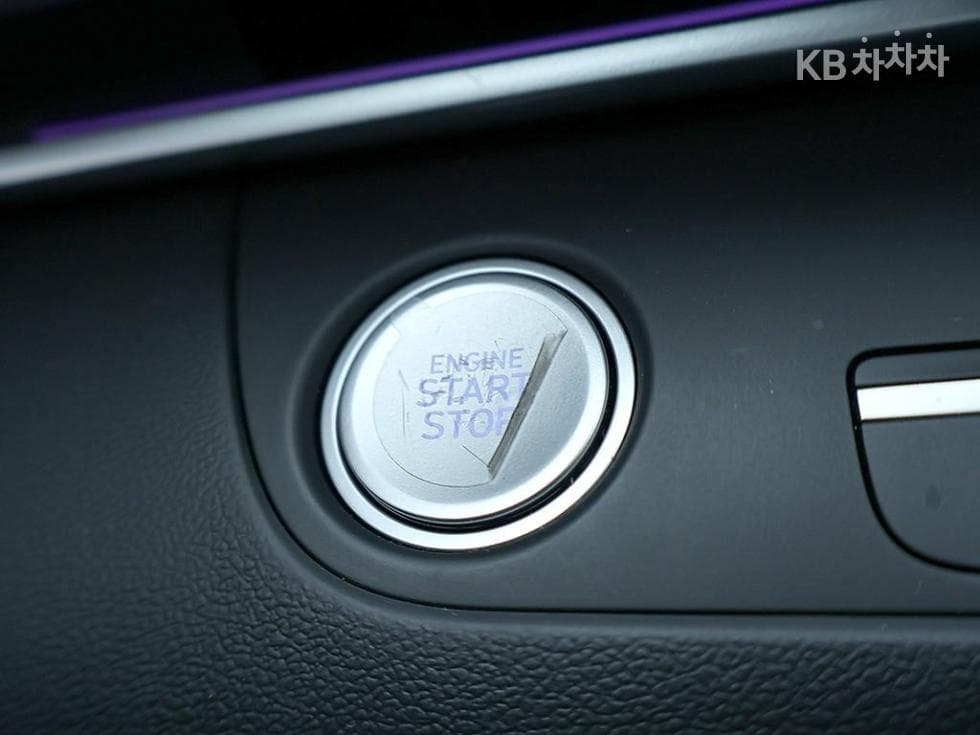 Hyundai The New (facelift) Avante (Elantra) (CN7)1.6 Gasoline Inspiration - 11