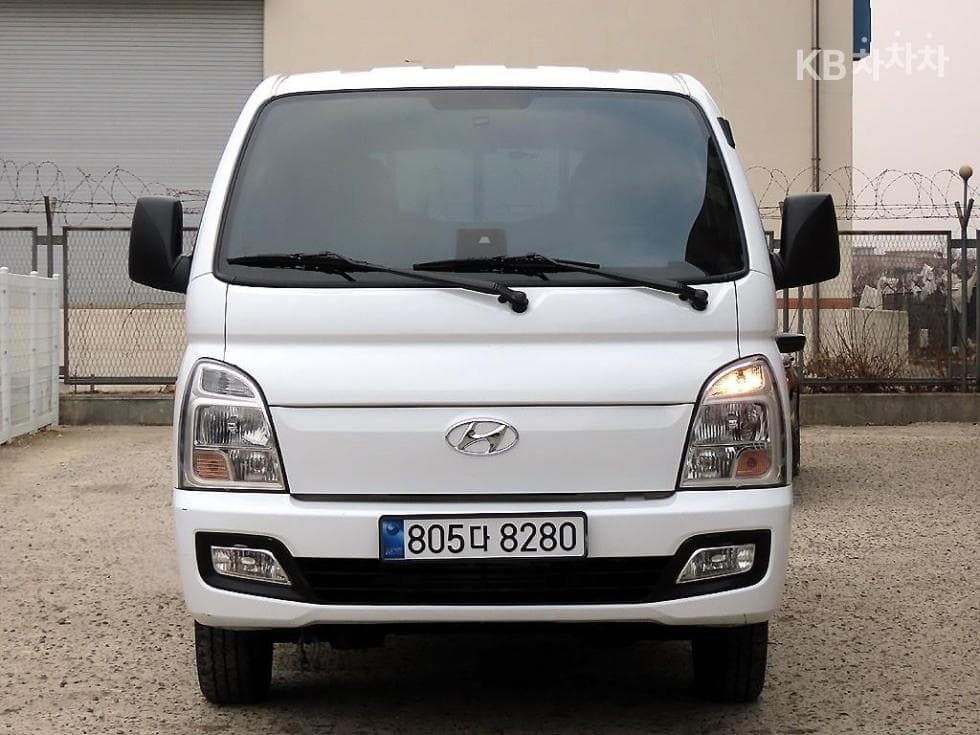 Хюндай Porter 2 Удължено междуосие Двойна Кабина CRDi Style - Image 1