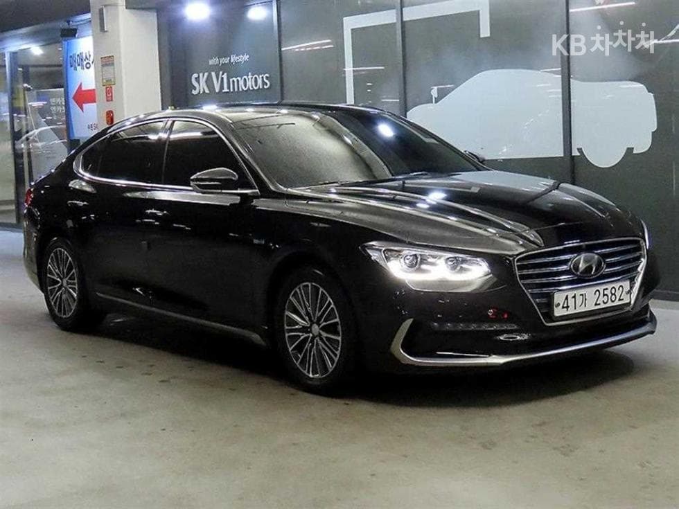 Hyundai Grandeur (Azera)IG Hybrid Exclusive Special (special feature/edition) - Image 1