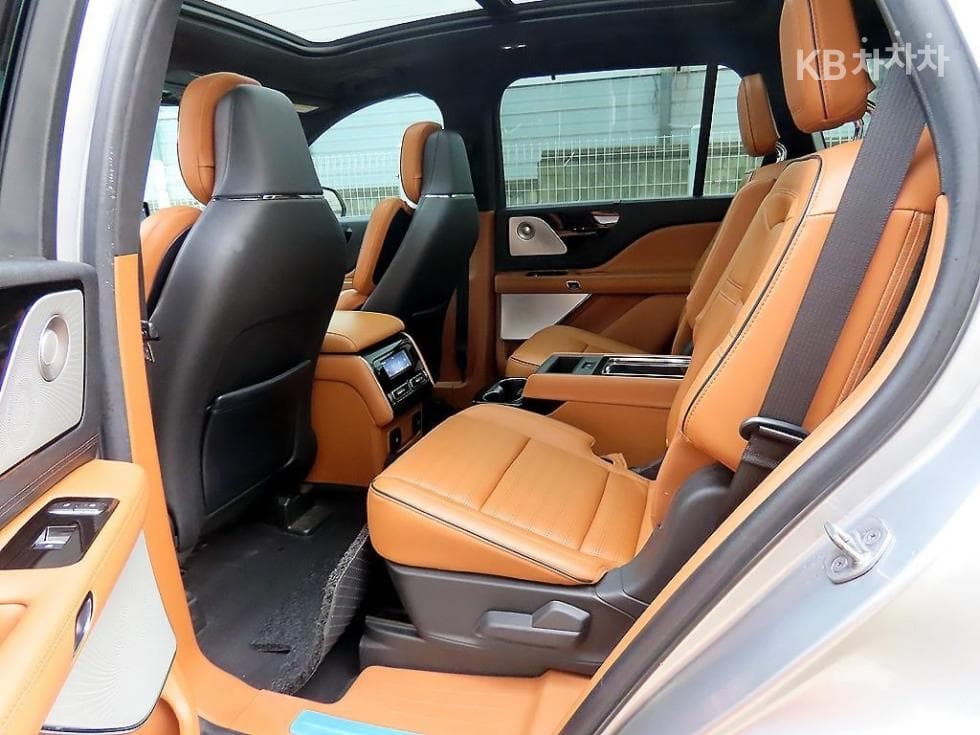 링컨 에비에이터 Second generation(U611)3.0 V6 Black Label - 6