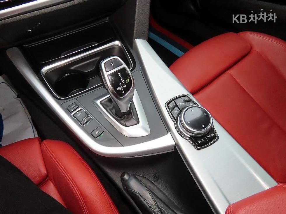 BMW New3 Series320d F30 - 11