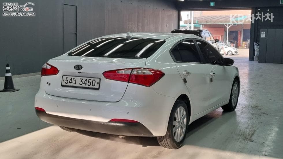 Kia K3Trendy - 2