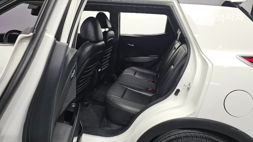 KG Mobility Very New (facelift/refresh; particularly for Tivoli) TivoliGasoline V5 2WD Standard - 11