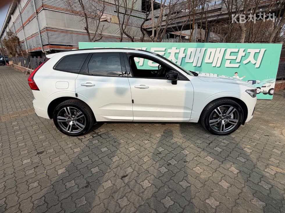 Volvo XC60 Второ поколениеT8 R-Design - 5