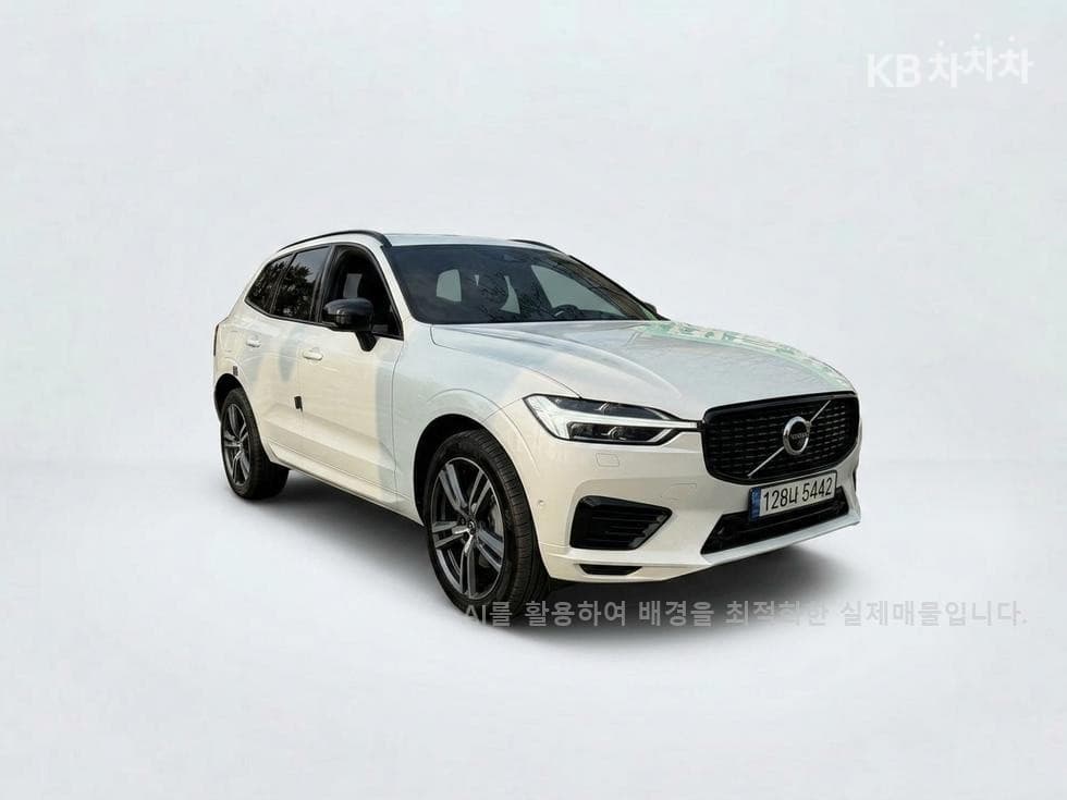Volvo XC60 Второ поколение T8 R-Design - Image 1