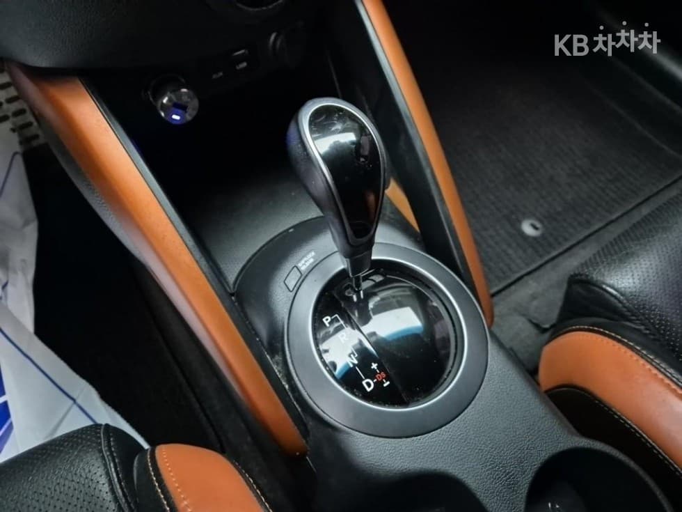 Hyundai The New (facelift) Veloster1.6 Turbo 디 스펙 DCT - 8