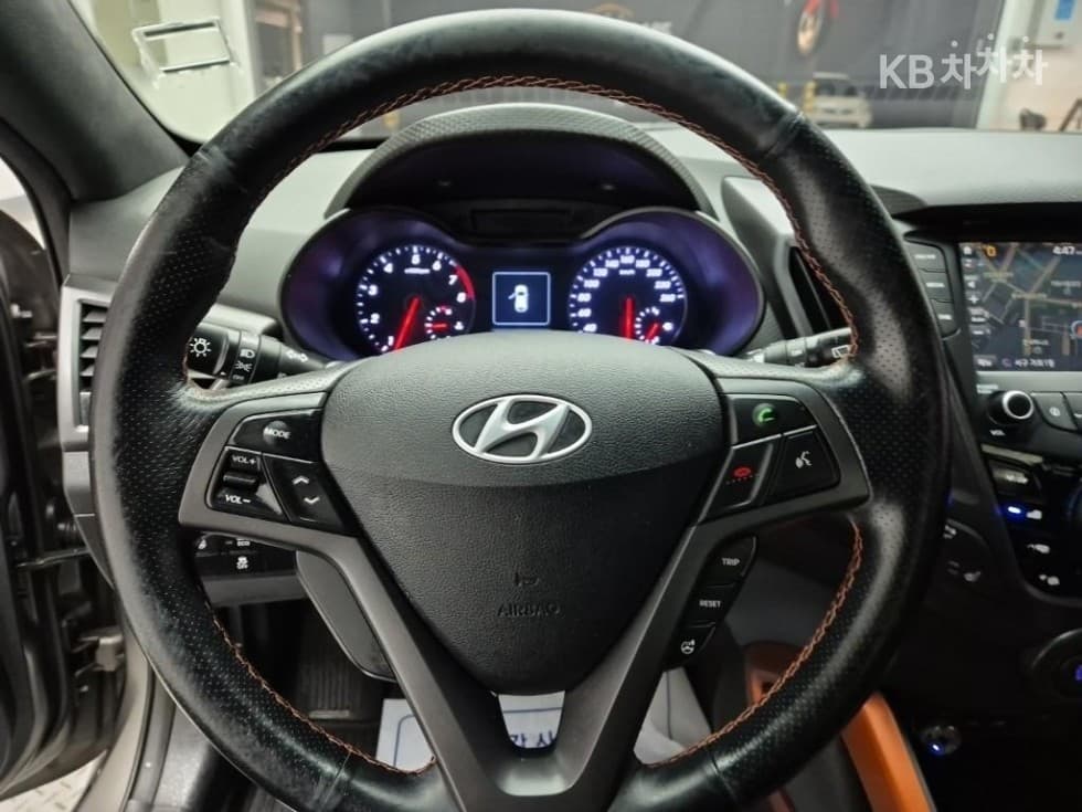 Hyundai The New (facelift) Veloster1.6 Turbo 디 스펙 DCT - 9