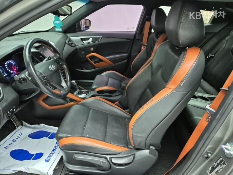 Hyundai The New (facelift) Veloster1.6 Turbo 디 스펙 DCT - 11