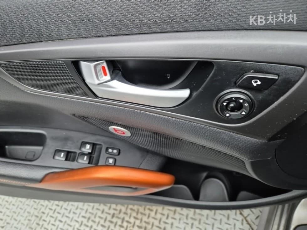 Hyundai The New (facelift) Veloster1.6 Turbo 디 스펙 DCT - 17