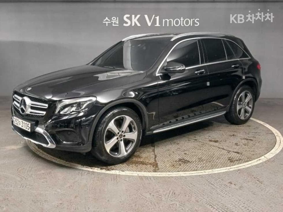 Mercedes-Benz GLC(X253) 300 4Matic Standard - Image 1
