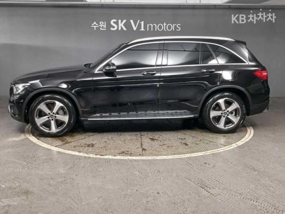 Mercedes-Benz GLC(X253)300 4Matic Standard - 3