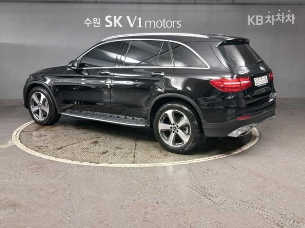 Mercedes-Benz GLC(X253)300 4Matic Standard - 4