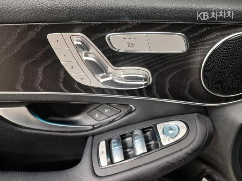 Mercedes-Benz GLC(X253)300 4Matic Standard - 6