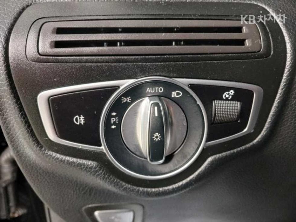 Mercedes-Benz GLC(X253)300 4Matic Standard - 7