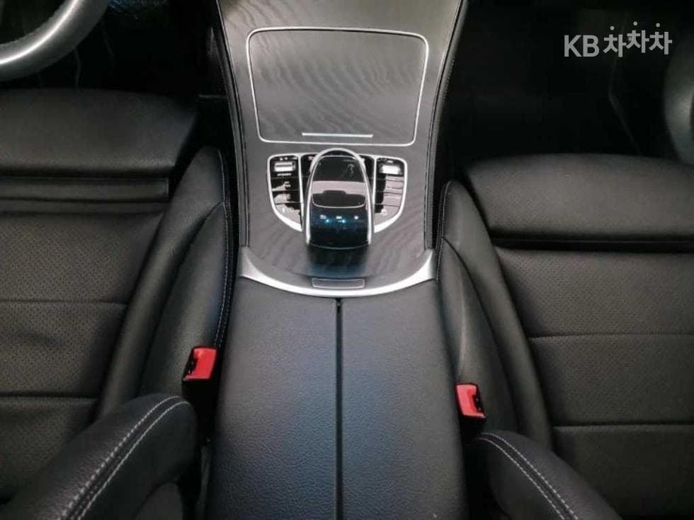 Mercedes-Benz GLC(X253)300 4Matic Standard - 12