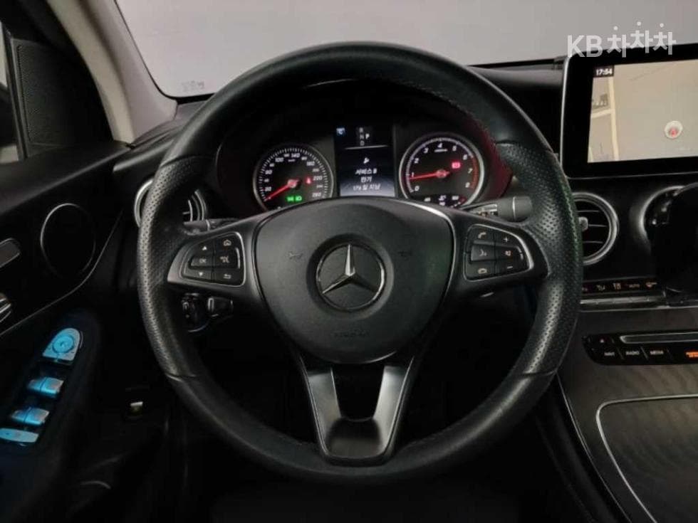 Mercedes-Benz GLC(X253)300 4Matic Standard - 16
