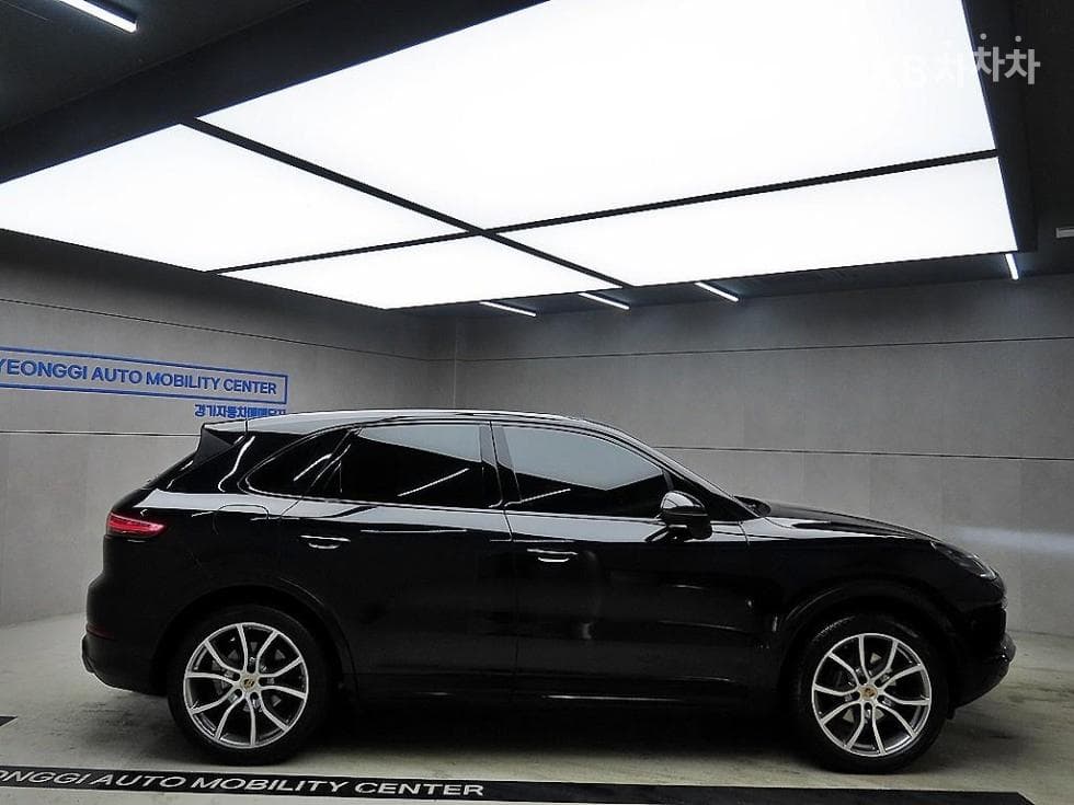 Porsche Cayenne(9Y0)3.0 Standard - 2