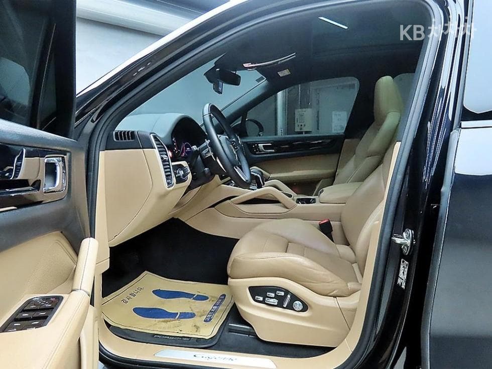 Porsche Cayenne(9Y0)3.0 Standard - 5