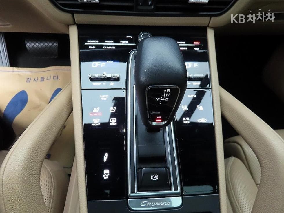 Porsche Cayenne(9Y0)3.0 Standard - 10