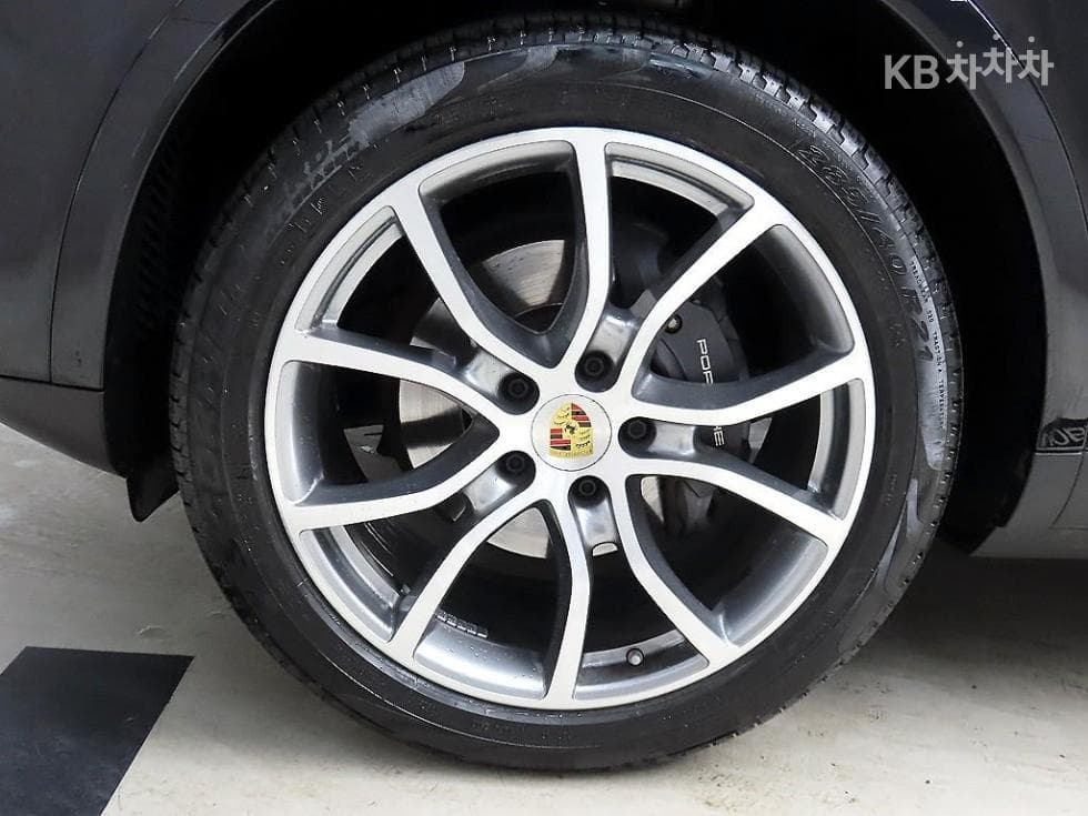 Porsche Cayenne(9Y0)3.0 Standard - 19