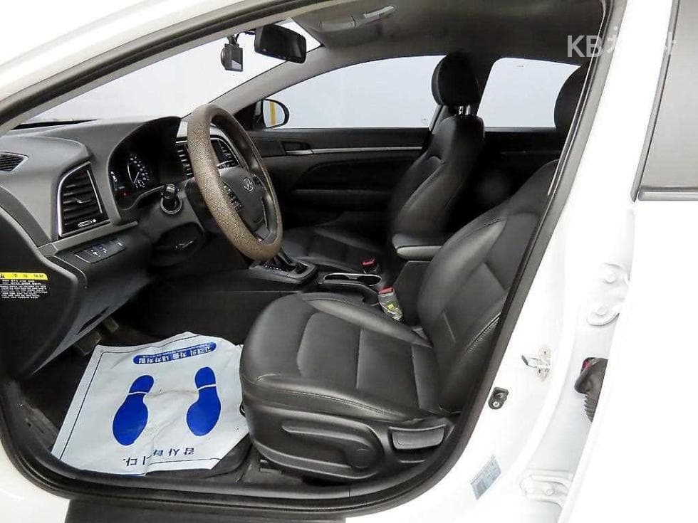 Хюндай Avante (Elantra)AD1.6 GDi Value Plus - 5
