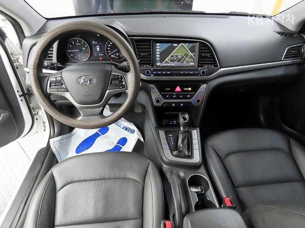 Хюндай Avante (Elantra)AD1.6 GDi Value Plus - 7