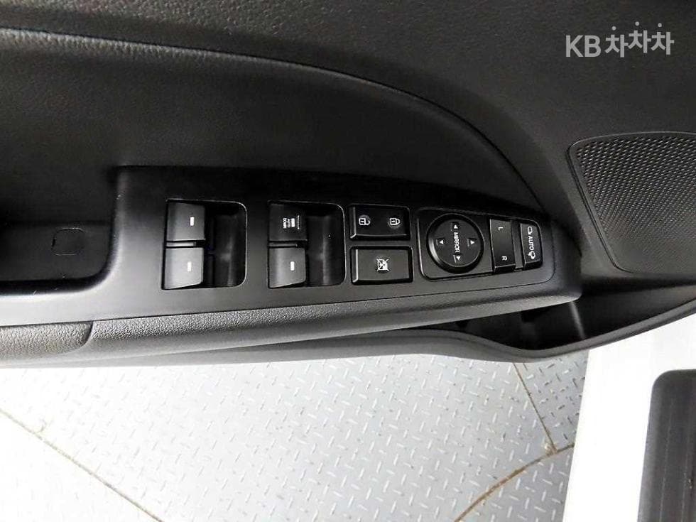 Хюндай Avante (Elantra)AD1.6 GDi Value Plus - 11