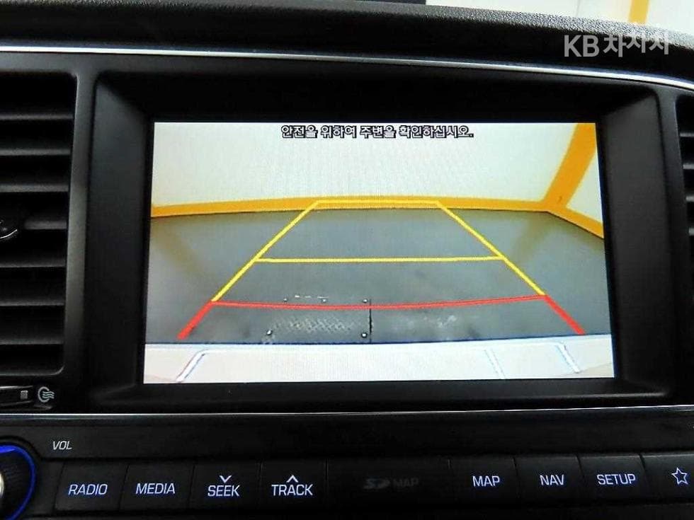 Хюндай Avante (Elantra)AD1.6 GDi Value Plus - 15