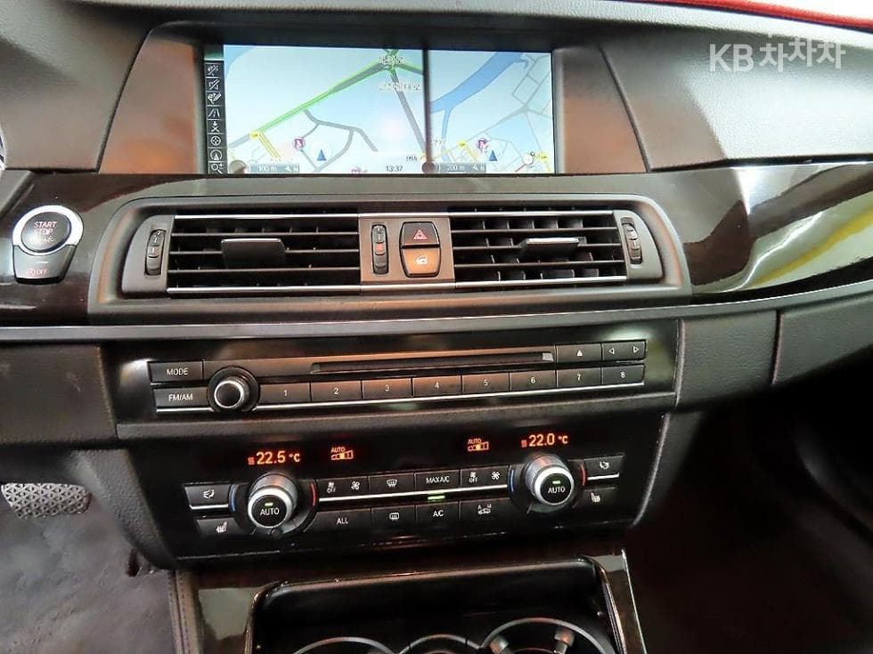 BMW New5 Series528i F10 - 15