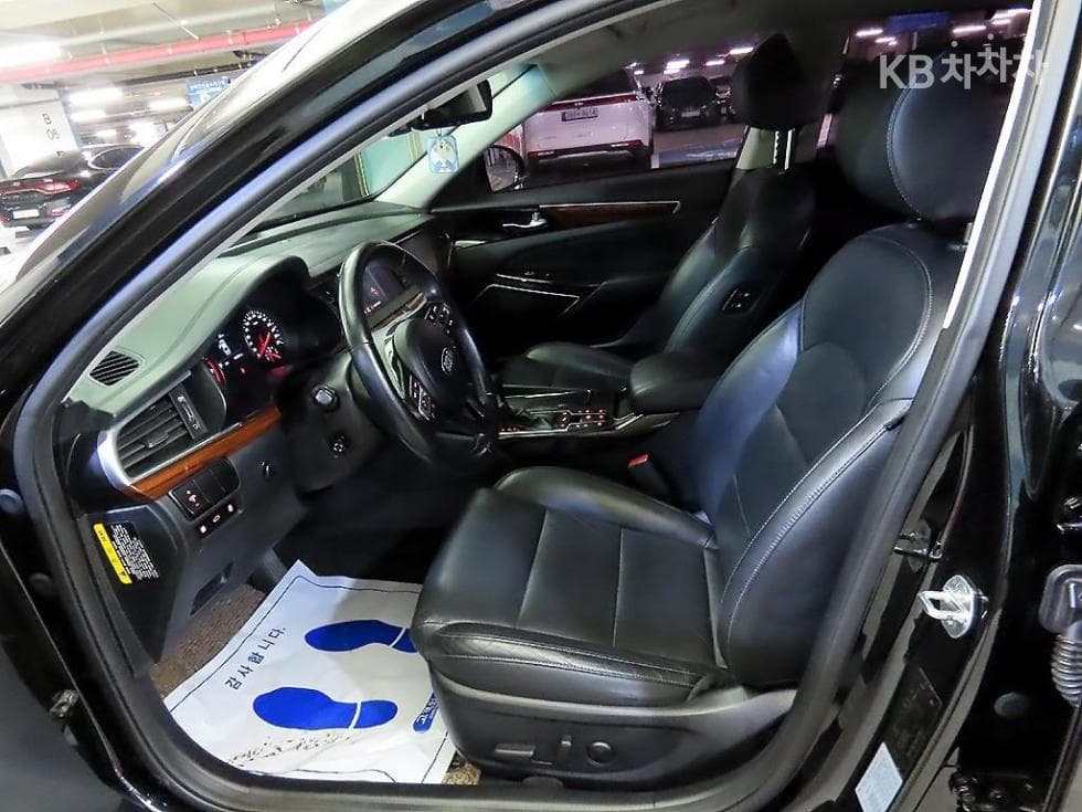 Kia All New K72.4 GDI Prestige - 6