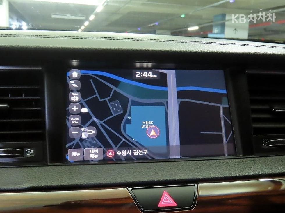 Kia All New K72.4 GDI Prestige - 13