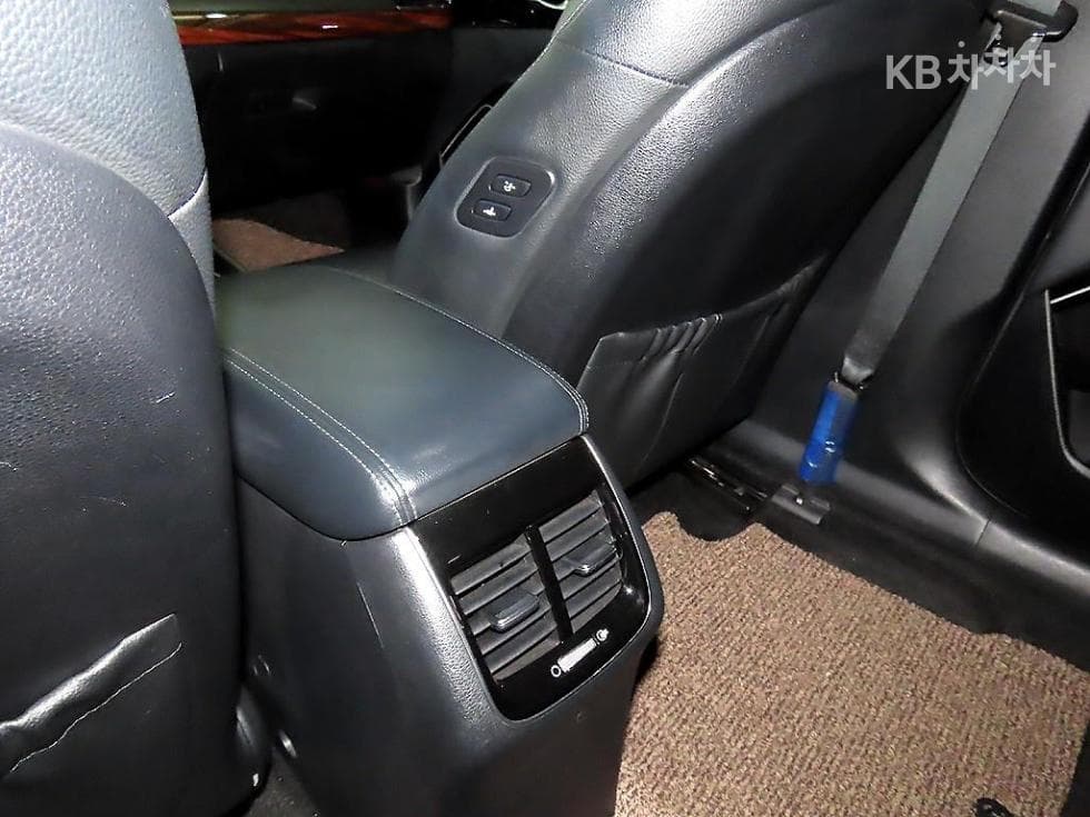 Kia All New K72.4 GDI Prestige - 15