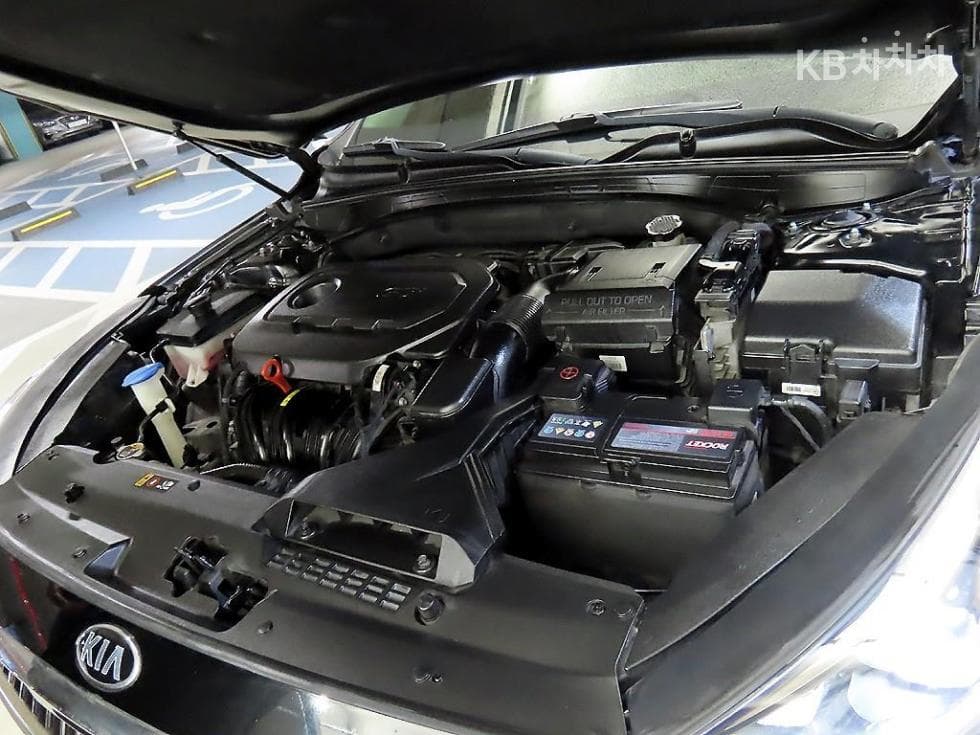 Kia All New K72.4 GDI Prestige - 18