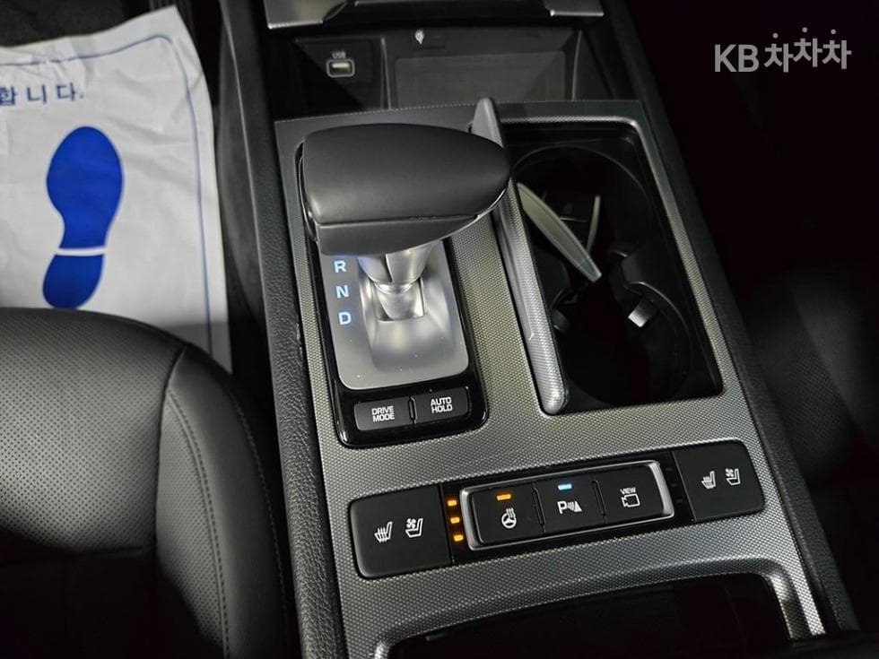Genesis G803.3 GDI AWD Luxury - 12