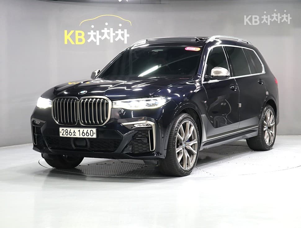 BMW X7(G07) M50i Standard - Image 1