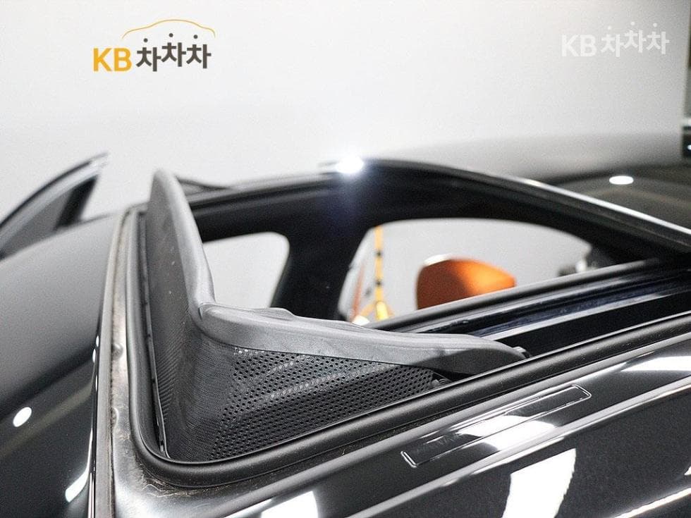 Mercedes-Benz S-Class W223S400d 4Matic Standard - 13