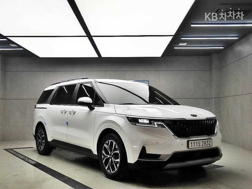 Киа Канивал 4-то поколение D2.2 9-местен Престиж - Image 1