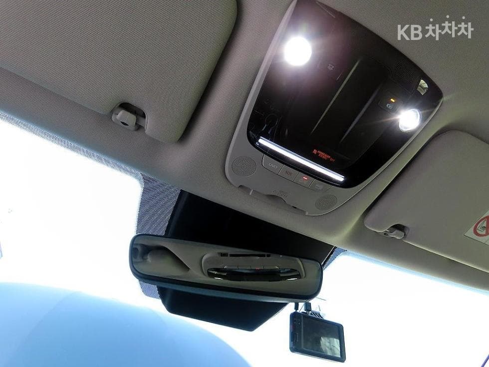 Kia K5 Hybrid 3rd Gen2.0 HEV Noblesse - 14