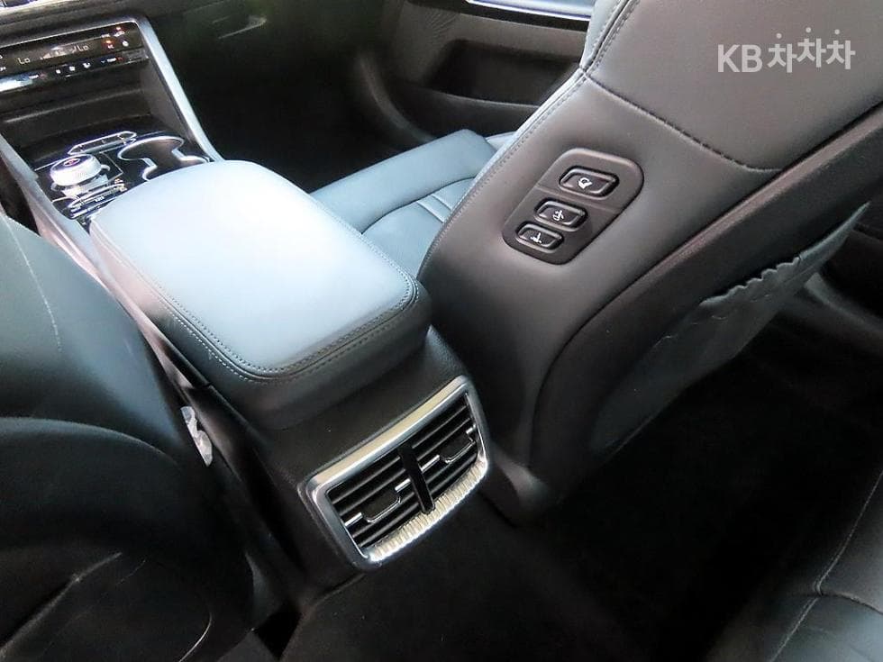 Kia K5 Hybrid 3rd Gen2.0 HEV Noblesse - 16
