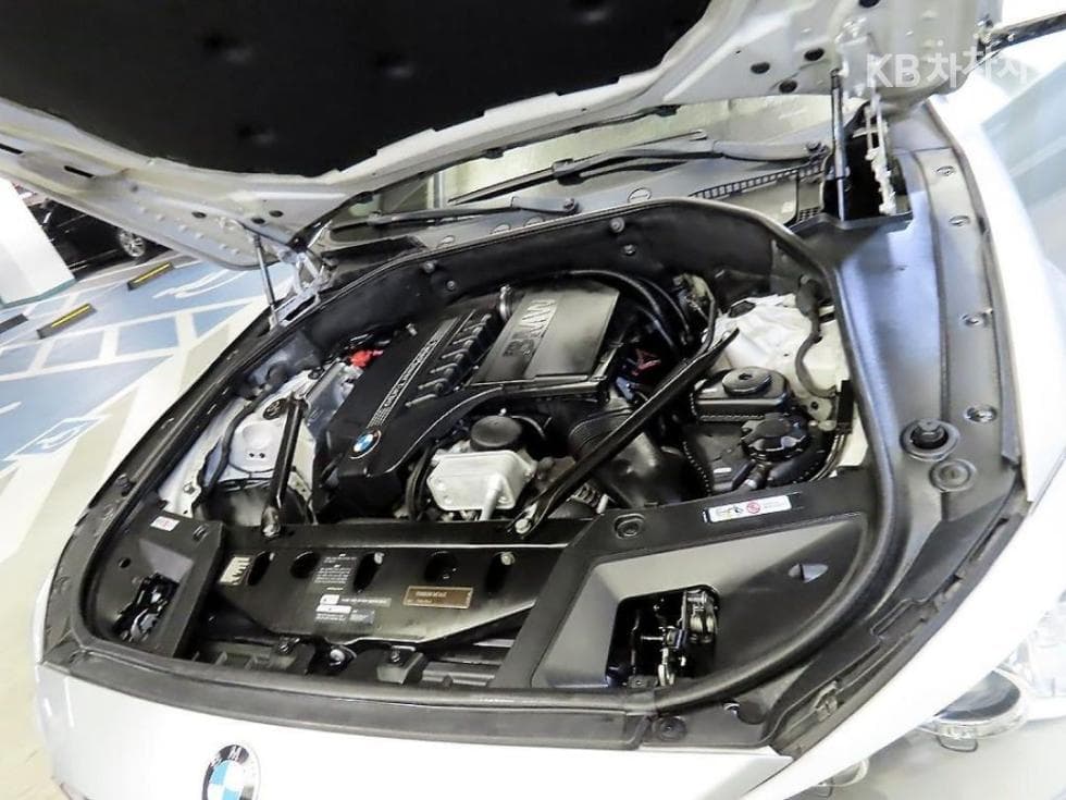 BMW Gran Turismo5 Series GT xDrive F07 - 7