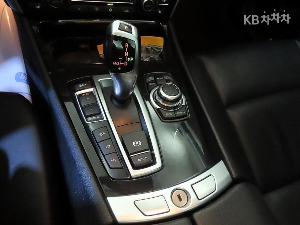 BMW Gran Turismo5 Series GT xDrive F07 - 9