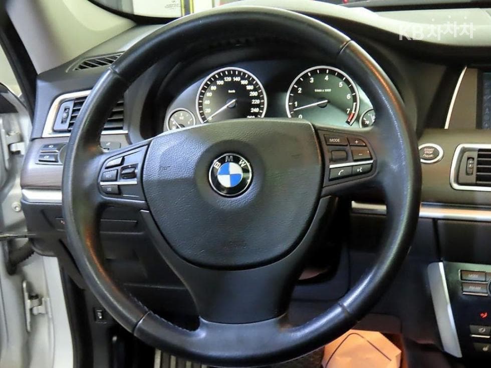 BMW Gran Turismo5 Series GT xDrive F07 - 16