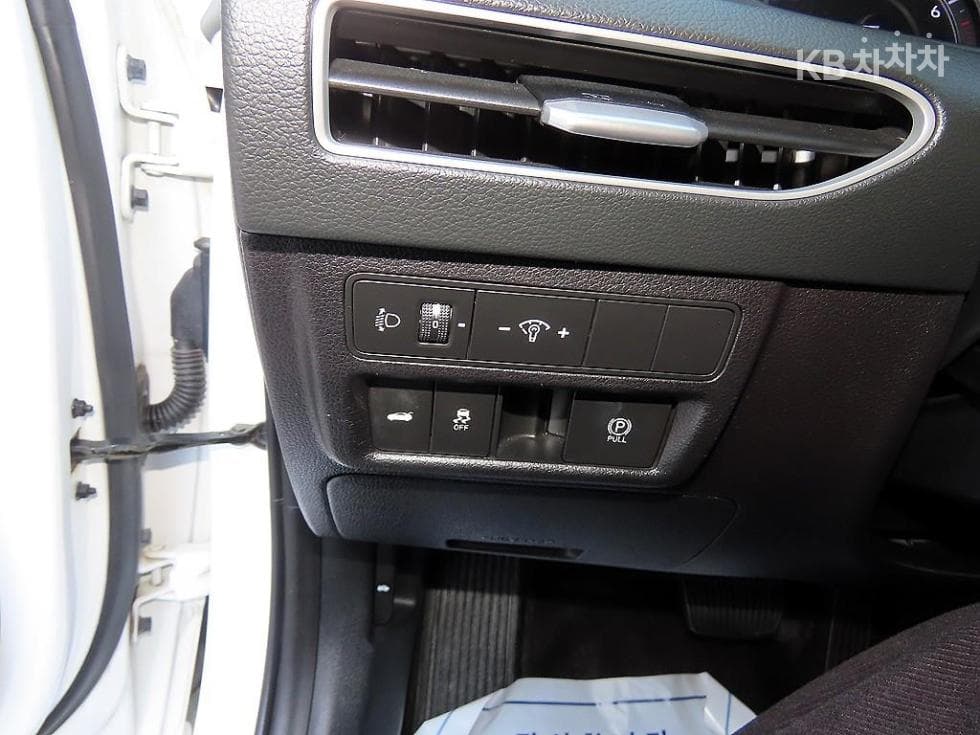 Hyundai Sonata (DN8)2.0 LPG Rental car Smart - 12