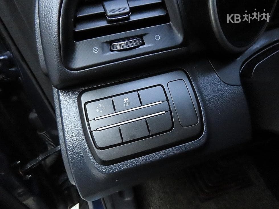 КейДжи Мобилити Тиволи Air2WD IX - 12