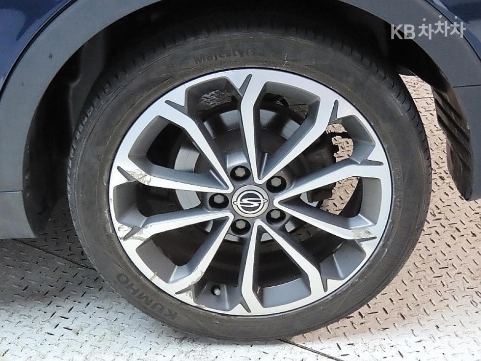 КейДжи Мобилити Тиволи Air2WD IX - 20