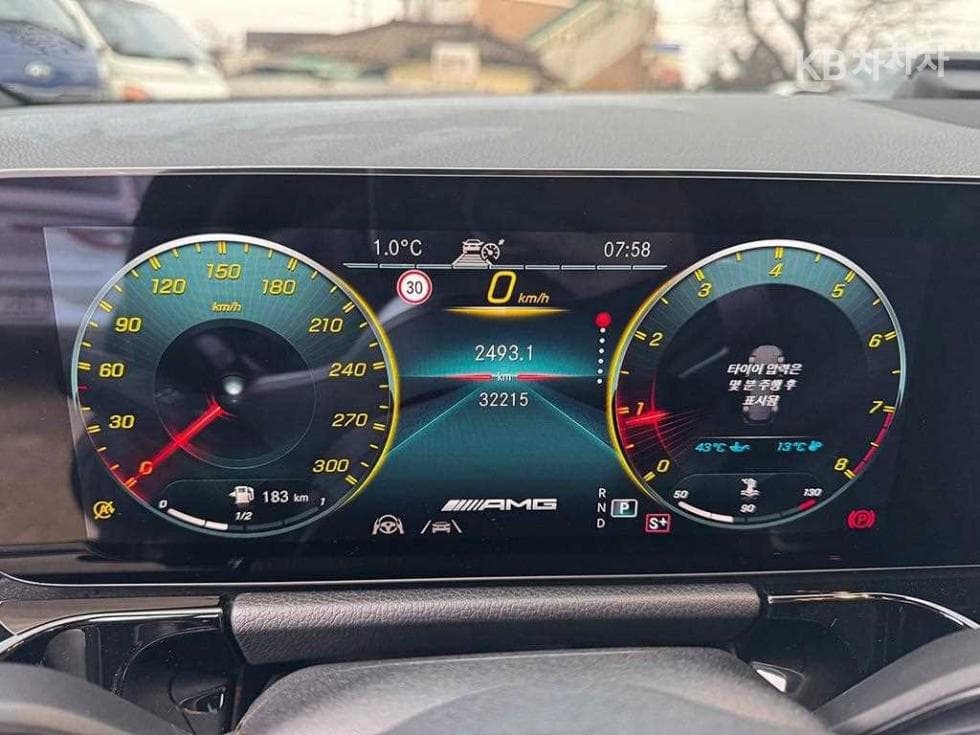 Mercedes-Benz GLA H247M-AMG GLA 45 4Matic+ Стандартен - 9