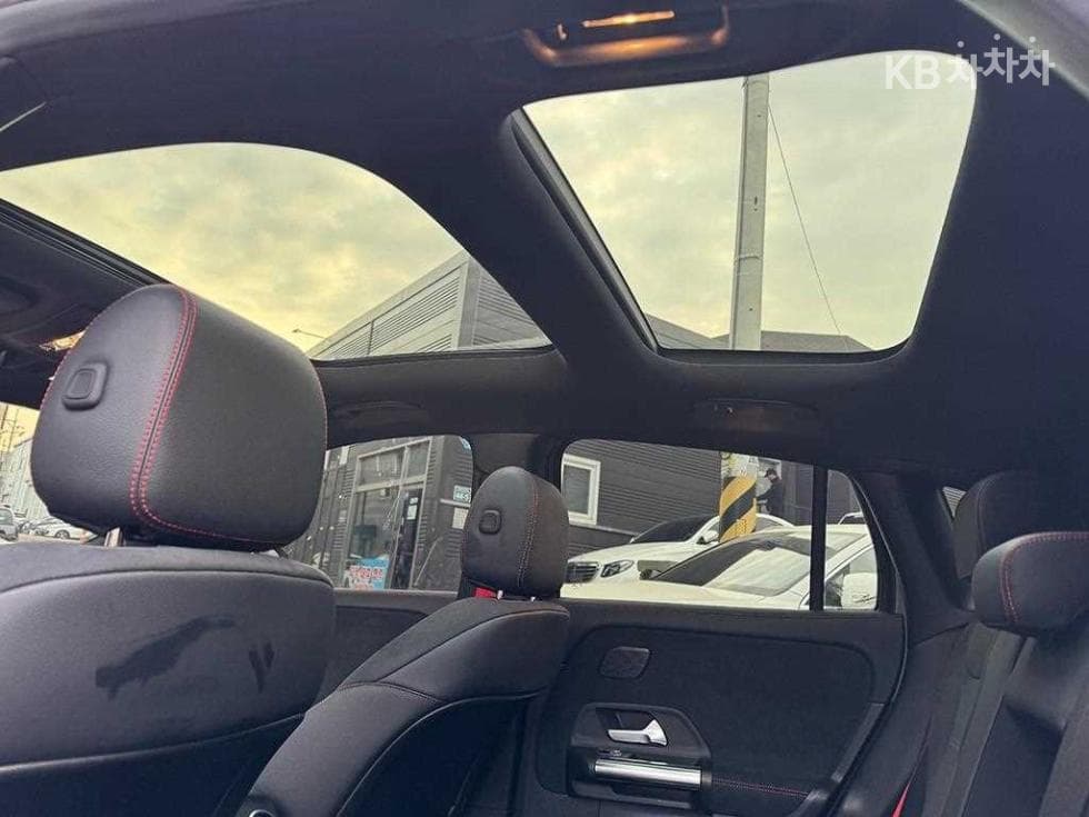 Mercedes-Benz GLA H247M-AMG GLA 45 4Matic+ Стандартен - 15