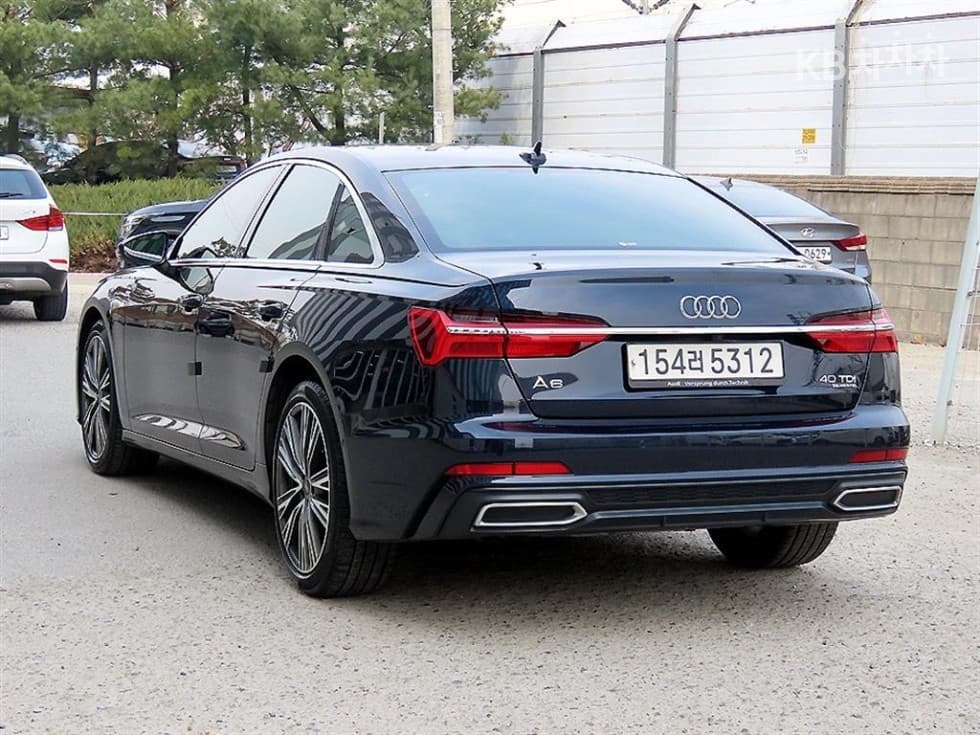 Audi A6(C8)40 Turbo Diesel Injection Quattro Premium - 3